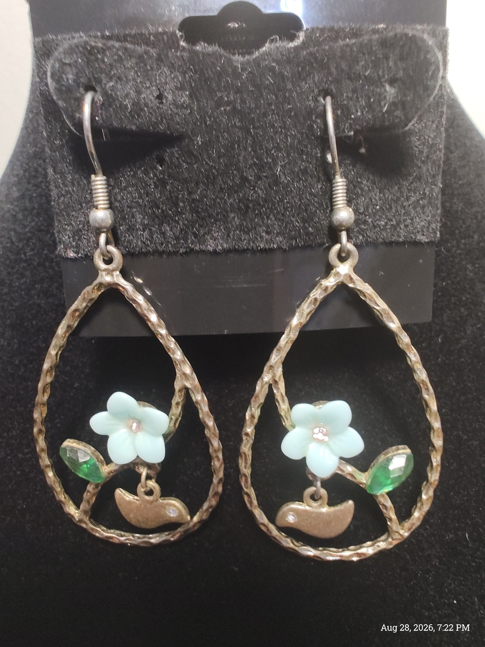 Unk Pale Blue Flower and Green Leaf Teardrop Dangle Earrings